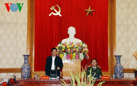 Nguyên Tân Dung travaille avec le comité du parti pour la police - ảnh 1